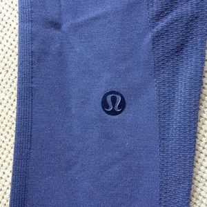 Small Lululemon Yoga Pants